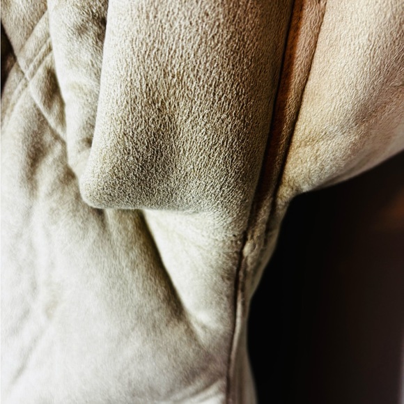 Tan Jacket - Picture 5 of 12